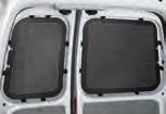 02 01 03 HINWEIS Das robuste Heckscheibenschutzgitter bietet einen wertvollen Schutz beim Transport von langen oder spitzen Gegenständen und Leitern im Fahrzeuginnenraum.