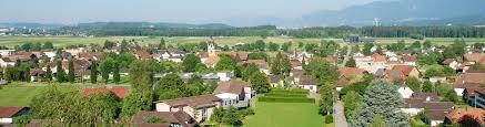 Ortsbeschreibung Deitingen Deitingen liegt auf 430 m ü. M., 6 km östlich des Kantonshauptortes Solothurn (Luftlinie).