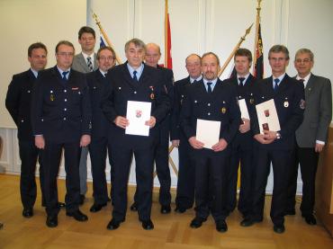 Brand- und Katastrophenschutz 23 Die Personalstärke der Freiwilligen Feuerwehren betrug 2007: 415 Feuerwehrfrauen und -männer 76 Jugendfeuerwehrangehörige.