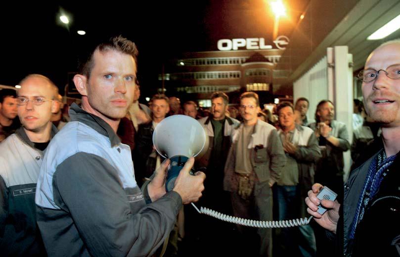 Arbeitsniederlegung in den Bochumer Opelwerken am 14. Oktober 2004. Die Ankündigung von General Motors, 10.