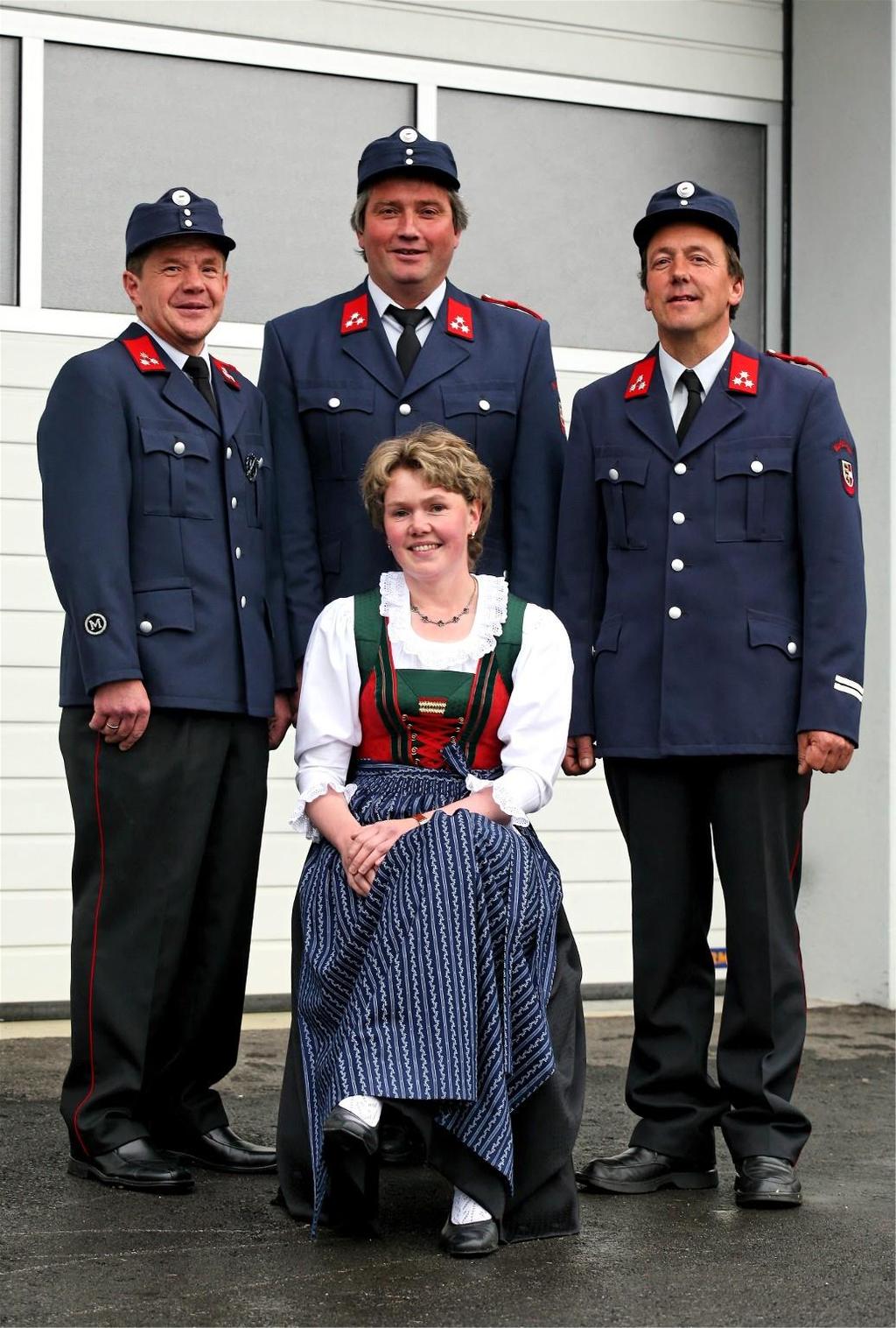 Die Patenschaft für die Fahne übernahm Frau Rosa Maria Oberluggauer.