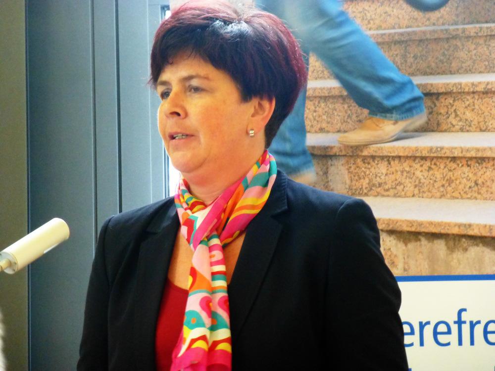 Die Bundestagsabgeordnete Birgit Kömpel (SPD) konnte die Forderung ihrer Vorredner