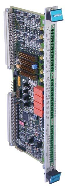Sie wird auf der Rückseite des VM600 (ABE04x) Racks installiert und über zwei Steckverbinder direkt mit der Rack-Grundplatine verbunden.