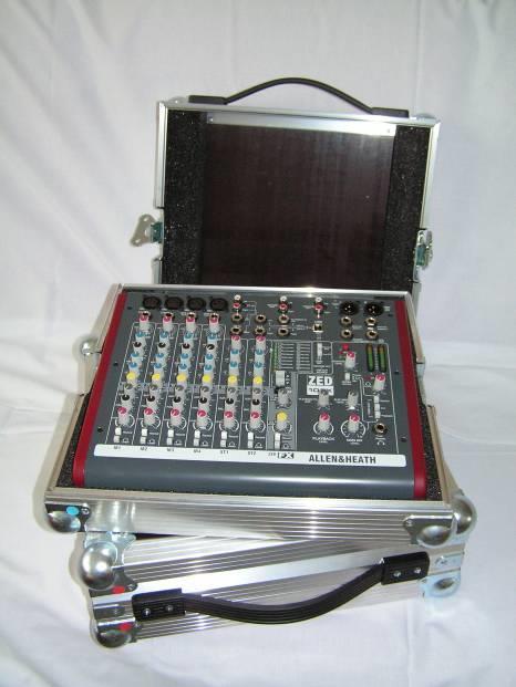 8(12) Mikrofon und 4 Stereo-Kanäle, 2 AUX Yamaha EMX-5016-CF 48,-- inkl. 20% MwSt.