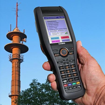 Seite 9 Bild 07 Handheld-Terminal mit integrierten Funkmodulen für GPRS und WLAN Casios robustes Handheld-Terminal DT-X30 bietet neben GPS die Kommunikationsstandards wie EDGE/GPRS/GSM, WLAN IEEE802.