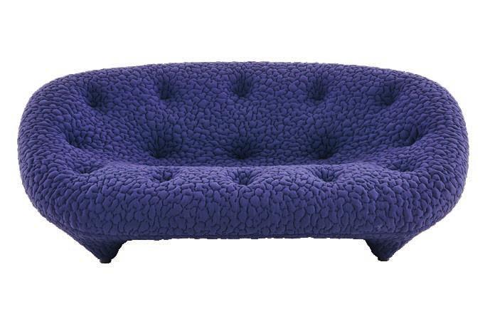 Auch als Sofa oder Hocker erhältlich. Auch abgebildet auf diesem Foto: Regal BABELE, Design Diego Sferrazza.