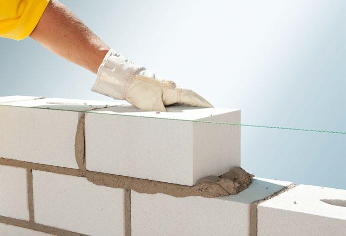 IM DETAIL: DARAUS BESTEHT EINE MASSIVE AUSSENWAND Mauermörtel Mauerwerk braucht Mörtel! Er verbindet die Steine kraftschlüssig und sorgt dafür, dass Unebenheiten ausgeglichen werden.