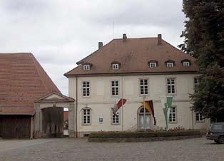 Das Burggrafenhaus diente über die meiste Zeit als Wohnunterkunft. Über viele Jahre waren hier die Schäfer untergebracht noch heute bezeichnen die Einheimischen das Gebäude als Schäferei.