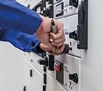 Geprüfte Sicherheit nach IEC 61439-2 Durchgängig fußpunktfrei eingebettetes