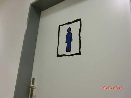 Öffentliches WC WC Frauen WC Männer Die Toilette gehört zu: Speiseraum,
