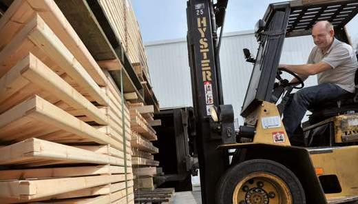 DIE QUALITÄTEN A-SORTIERUNG Holz der ersten Wahl. Bezüglich der Holzqualität und Bearbeitung gelten strenge Kriterien nach der gültigen DIN-Norm.