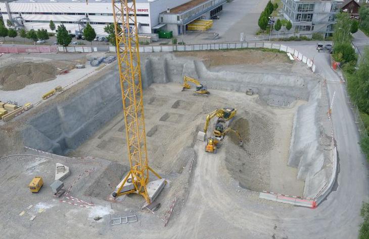 Wie bereits im Editorial erwähnt, wurden die Rohbauarbeiten im Gebäude Im Fluss (zukünftiger Hauptsitz der Bauknecht AG) im März 2014 in Angriff genommen.