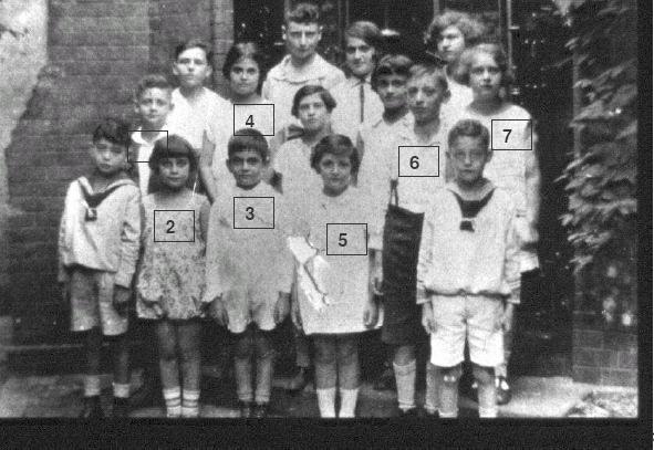 Jüdische Kinder in Herford um 1929 vor der Synagoge in der Komturstrasse 1 Rolf Weinberg 2 Ruth
