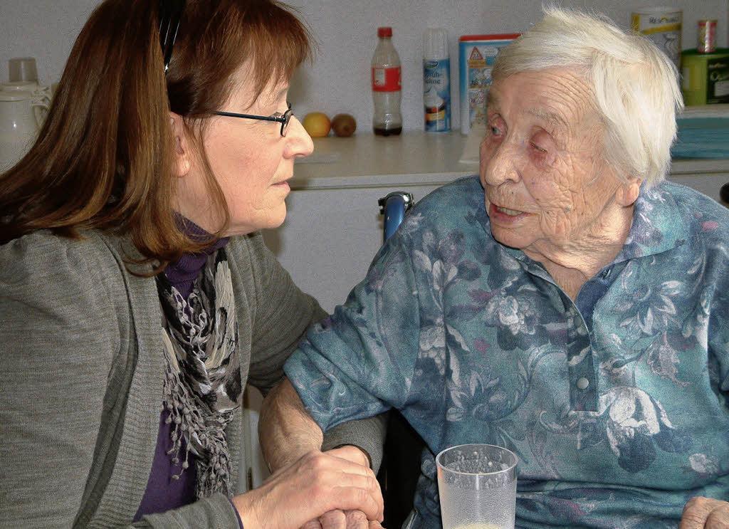 Studienschwerpunkt Alltagsgestaltung von hör- und sehbeeinträchtigte Personen über 70 Jahre, die Zuhause leben