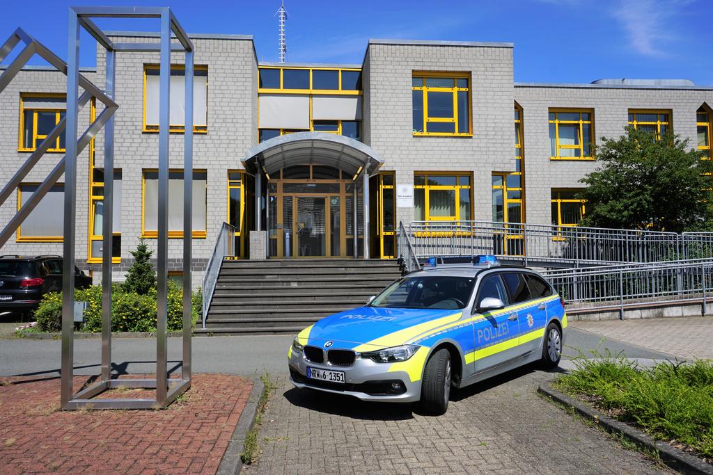 Der Landrat als Kreispolizeibehörde Kleve Kanalstraße 7 47533 Kleve