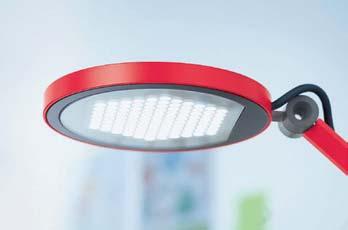 Ein lichtstarkes LED-Modul erzeugt ein homogenes, großflächiges Arbeitslicht, entblendet durch einen speziell entwickelten Reflektor.