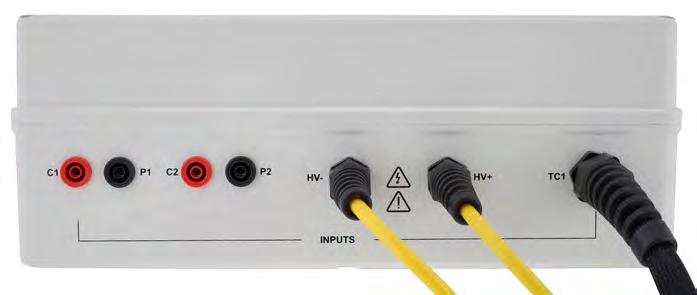 CE Adapter Funktionen 7 1. Status der externen LAMPEN. 2. Anzeige für Spannung EIN 3. COMMANDER Anschluss. 4.
