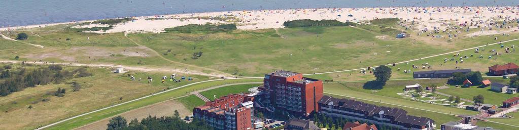 Lage: Ruhige, einzigartige Lage direkt am Nordseestrand, per Deichbrücke mit dem Strand verbunden Hotel: 68 Wohlfühlzimmer mit Balkon, Bademantel, Wertfach, Minibar, 0,75 l Flasche Mineralwasser zur