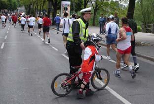 Marathon (42,195km) und für die beiden Kinder- und Jugendbewerbe Coca-Cola Run 4.2 und Coca-Cola Run 1.0, solange Startplätze zur Verfügung stehen.