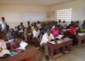 Projektberichte benachteiligten Kindern helfen sollen, die Grundschule erfolgreich abzuschließen. Durchgeführt wird es an 10 Schulen in besonders abgelegenen Dörfern im Osten von Sierra Leone.