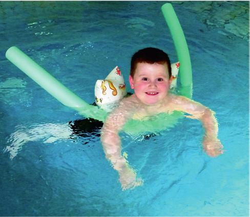 Fitness und Wasserspaß Anfängerschwimmen für Kinder - Seepferdchen (ab 4 Jahre) Alle Wasserratten und die, die es gern werden möchten, können ab einem Alter von 4 Jahren den Seepferd-