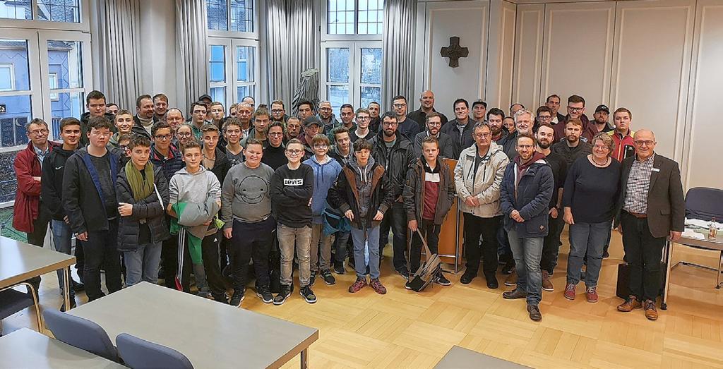 KreisNachrichten Bitburg-Prüm Ausgabe 1/2019 Seite 3 Lehrpersonen kennenzulernen und eine lebendige und vielfältige Schulgemeinschaft zu erleben.