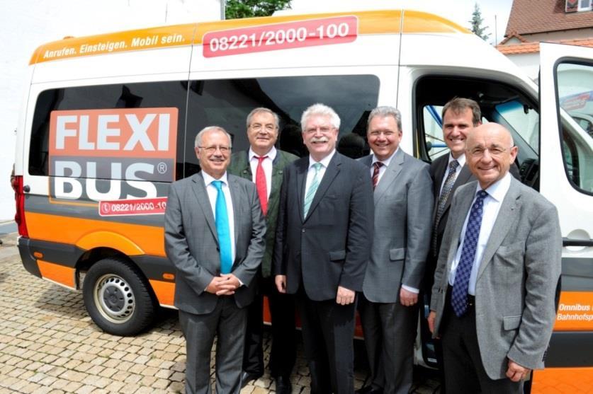 FLEXIBUS mit Staatsminister Martin Zeil, MdL Quelle: Weizenegger Start