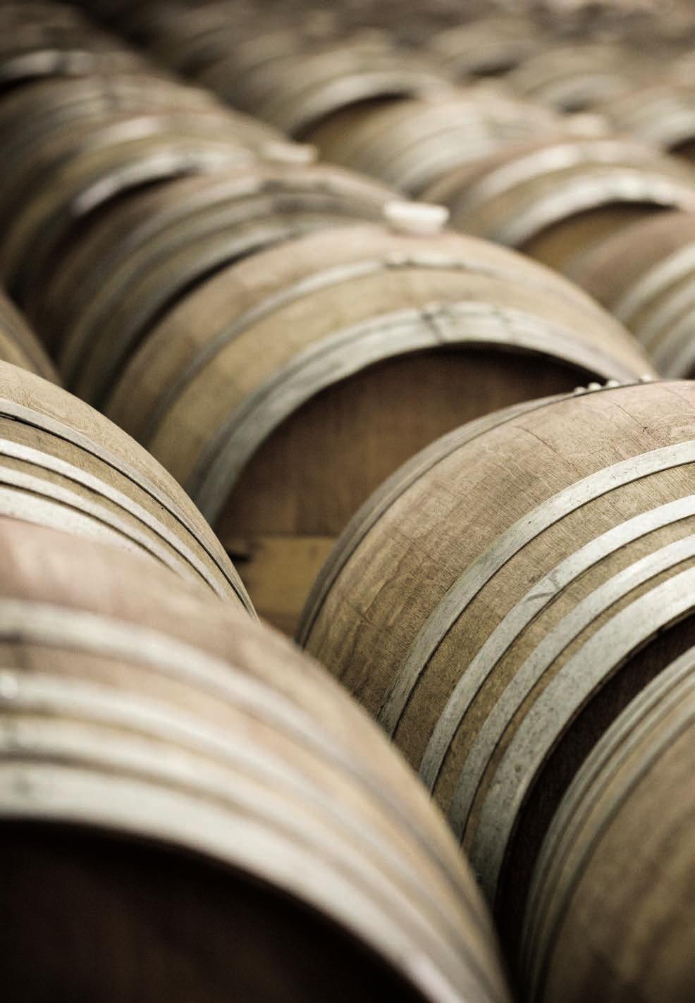DAS PROFIL Einzige umfassende Qualitätsprüfung des Ange- bots auf dem Schweizer Weinmarkt mit mehr als 2000 Weinen aus Produktion und Handel Weinbeurteilung durch mehr als 150 Expertinnen und