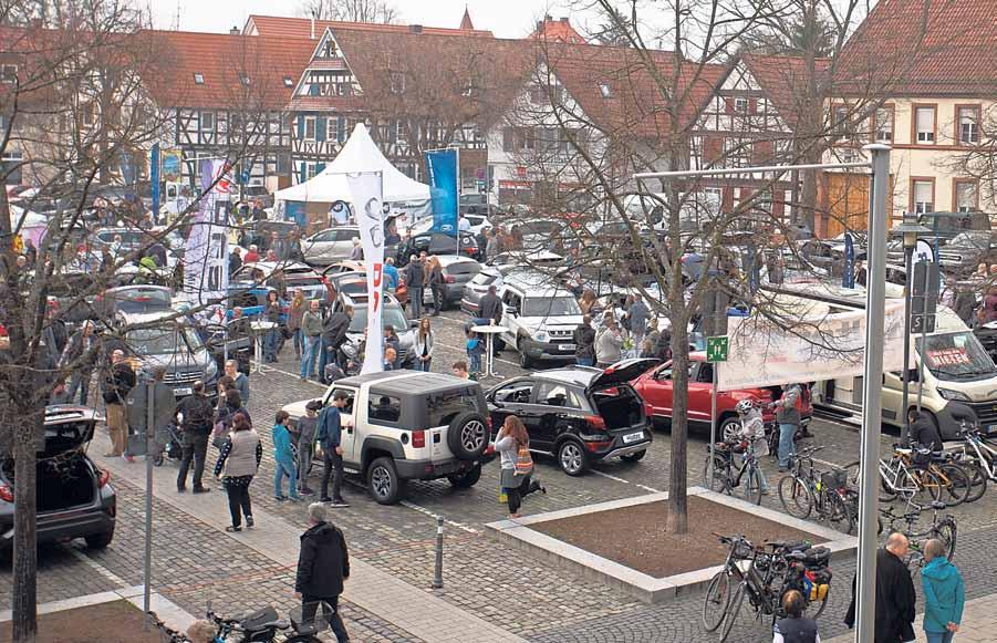 Seite 5 Die BIenwaldstadt zeigt sich von ihrer besten seite Aussteller und Geschäftsleute begeistert vom