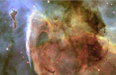 Der Carina-Nebel enthält Sterne, die zu den heißesten und größten bekannten Sternen gehören.