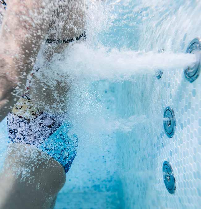Ospa-WellSwim T-förmige Düsenanordnung Die ideale Anordnung, um zwischen entspannender Wohlfühlmassage und kontinuierlichem Gegenstromschwimmen