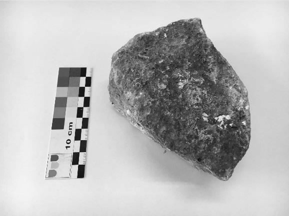 Bild 2 Naturstein (Hauptrogenstein) Bild 3 zugeschnittener Stein und Mörtel Vom Mauermörtel konnte die Wärmeleitfähigkeit nicht ermittelt werden, da die Probe zu klein war (Bild 4)