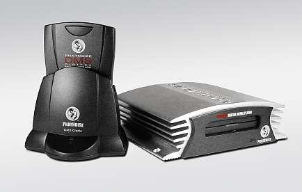 Kommunikation PhatBox Das PhatBox-Car-Audio-System ist eine Festplatte, die herkömmliche Medien wie etwa CDs oder Audiokassetten ersetzt und bis zu 7.