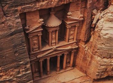 Felsenstadt Petra in Jordanien Nutzen Sie die Gelegenheit und besuchen Sie Petra in Jordanien, das zu den sieben