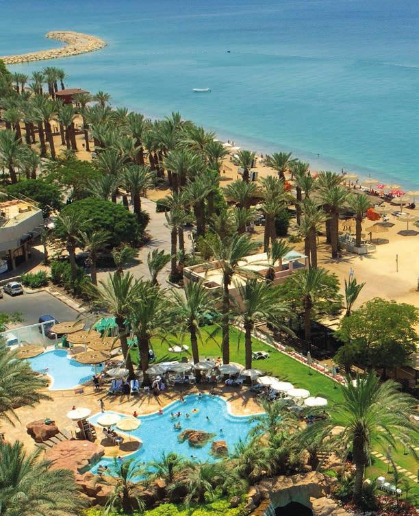 Das elegante Resort liegt direkt am Nordstrand in Eilat an bester Lage. Umgeben von einer gepflegten Gartenanlage liegt einem der Strand direkt zu Füssen.