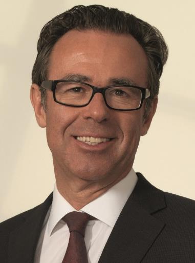 NEUER VORSTANDSVORSITZENDER Daniel Fink, CEO Seit April 2016: Vorstandsvorsitzender M.A.X.