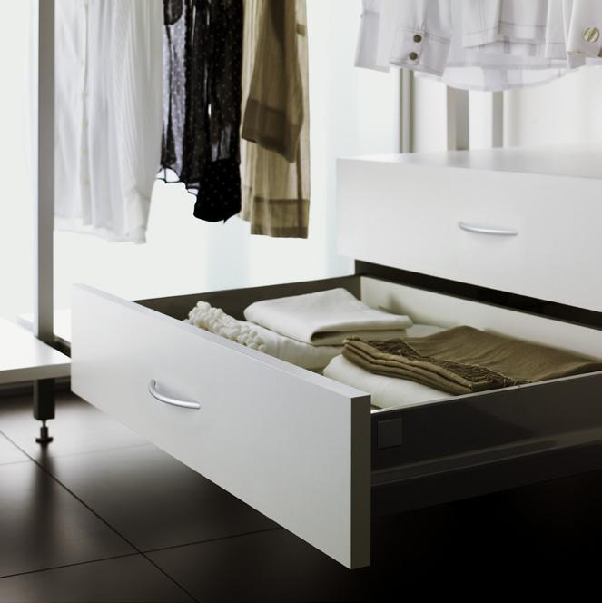 With the Uno system, raumplus offers its customers a classic and elegant interior system which by the without grid