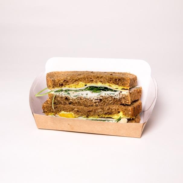 Balance-Sandwich Elsässer Art Mehrkornbrot mit gebackenen Bauchspeckwürfeln, Rucola und Schnittlauch Balance-Sandwich