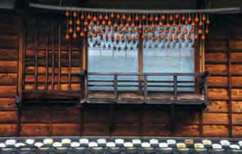 pagoda Goju-no-to on the way to holy mountain Haguro-san Pavillon des buddhistischen Tempels Daigo-ji in Kyoto Pavilion of the Buddhist temple Daigo-ji in Kyoto Herbstfarben im alten Samurai-Viertel