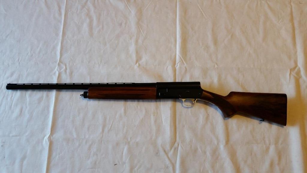 Waffe 31 Typ: Schrotflinte Hersteller: Browning