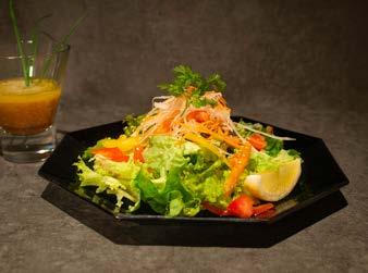 SALATE SALADS サラダ MIXED SALAD 9 Gemischter Salat mit