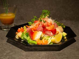 野菜サラダ KAISEN SALAD 16 Gemischter Salat mit Meeresfrüchte