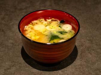 SUPPEN SOUPS 汁物 5 MISO SUPPE Traditionelle