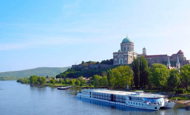 Passau - Budapest - Passau: Rad & Schiff mit der MS Primadonna REISEBESCHREIBUNG 4 Länder, 3 Metropolen, 1 Schiff Diese Rad- und Schiffsreise führt Sie zu den schönsten Orten und Fahrradrouten an der