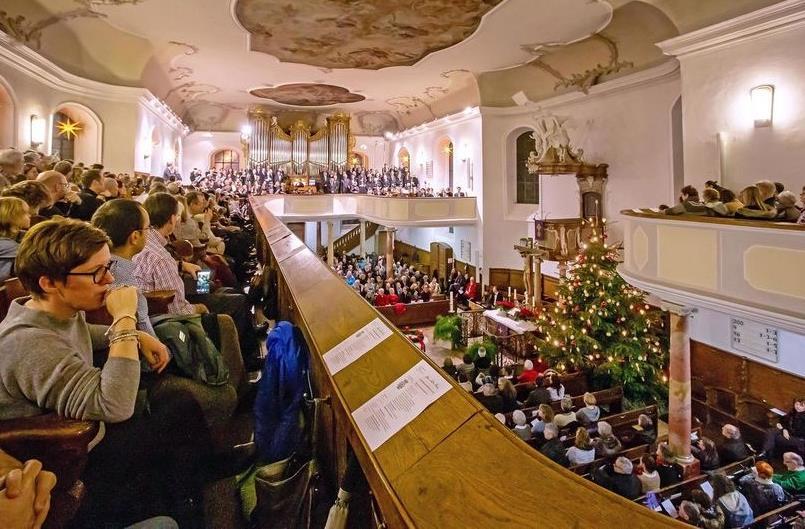 Aalener Nachrichten Glanzvolles Weihnachtsoratorium in der Aalener Stadtkirche Ein großartiges Erlebnis ist die Aufführung von Bachs Weihnachtsoratorium in der Aalener Stadtkirche gewesen.