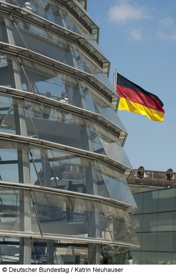 Irak im Kampf gegen IS durch Ausbildungsmission unterstützen Der Deutsche Bundestag verlängert die Beteiligung an der Ausbildungsunterstützung der Sicherheitskräfte der Region Kurdistan-Irak und der