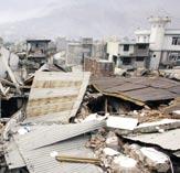 Wettlauf gegen die Zeit Mehr als 73 000 Tote, rund 70 000 Verletzte, insgesamt 3,5 Millionen Betroffene die Zahlen aus dem Erdbebengebiet in Pakistan, die im Oktober 2005 Deutschland erreichten,