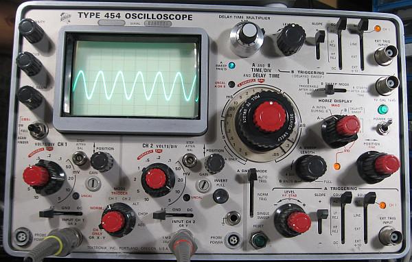Der 454 1:10-Tastkopf, hatfrequenz eine obere Grenzfrequenz dem ich alle von 150 Frequenzgenauigkeit: Zweikanal-Oszillokop es kann etwa Software Hz. Genauer anpassen.