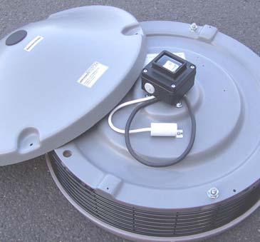 Dachventilatoren Elektrisches Zubehör Reparaturschalter RS (VRR / 702 und VRR / 701) Schutzkappe Durch den Schalter RS wird bei Wartungs- und Reparaturarbeiten der Ventilator vollständig vom Netz