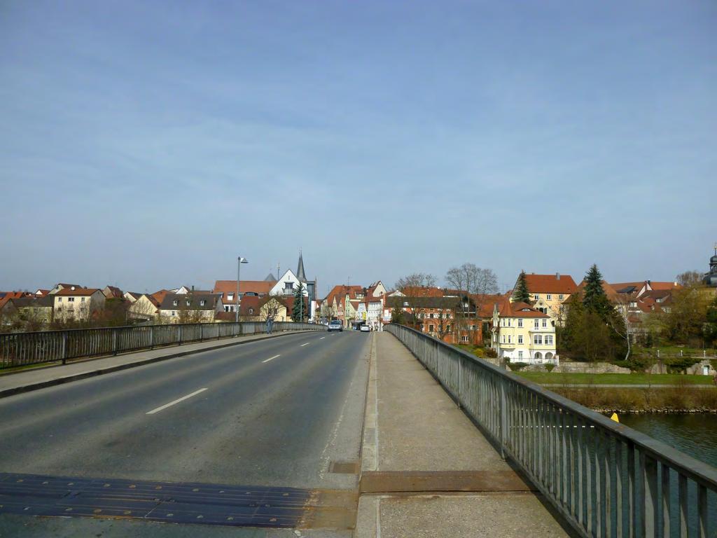 Förmliche Ergebnisse Festlegung aus dem Sanierungsgebiet ISEK V Innenstadt Räumliche Entwicklungsschwerpunkte A9 Neubau Mainbrücke mit einer breiten Fußgänger-/